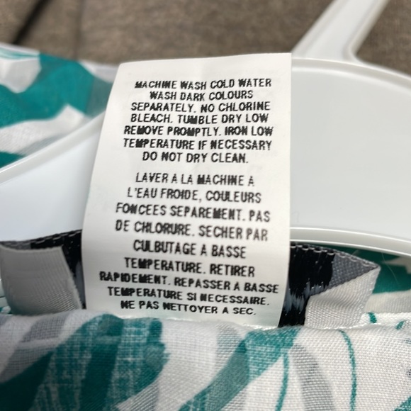 Mr. Max Sheer Blouse, Green & White, Abstract Floral Design, SZ XL  NWOT - Picture 7 of 9